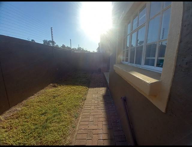 2 BEDROOM FREEHOLD FOR SALE IN BRAKPAN NORTH